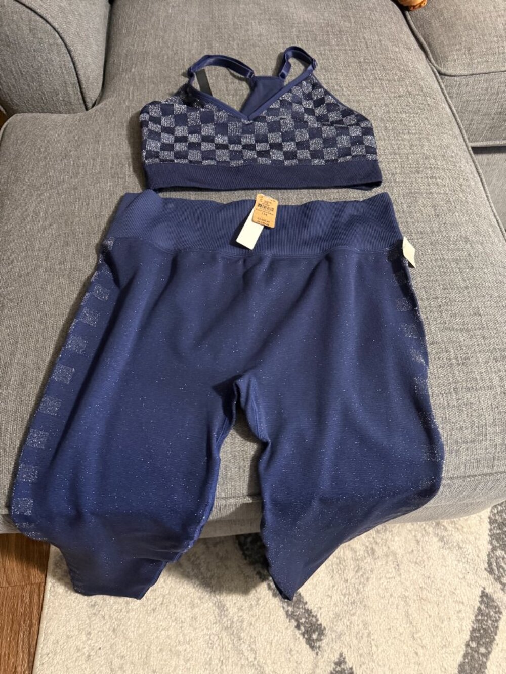 Jogging Set - Picture 6 of 7